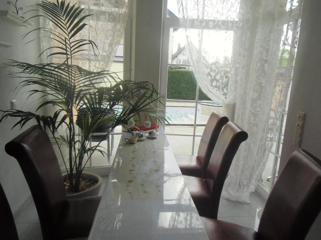 Gaestehaus Tante Tienchen 7 Minuten Zu Fuss Zum Europa Park , Plus Kostenloses Parkplatzticket Rulantica ,Alle Unsere Suiten Haben Einen Balkon Rust Exteriör bild