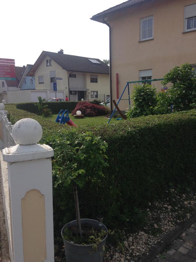 Gaestehaus Tante Tienchen 7 Minuten Zu Fuss Zum Europa Park , Plus Kostenloses Parkplatzticket Rulantica ,Alle Unsere Suiten Haben Einen Balkon Rust Exteriör bild
