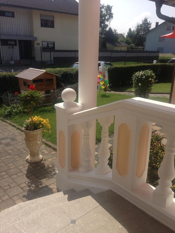 Gaestehaus Tante Tienchen 7 Minuten Zu Fuss Zum Europa Park , Plus Kostenloses Parkplatzticket Rulantica ,Alle Unsere Suiten Haben Einen Balkon Rust Exteriör bild